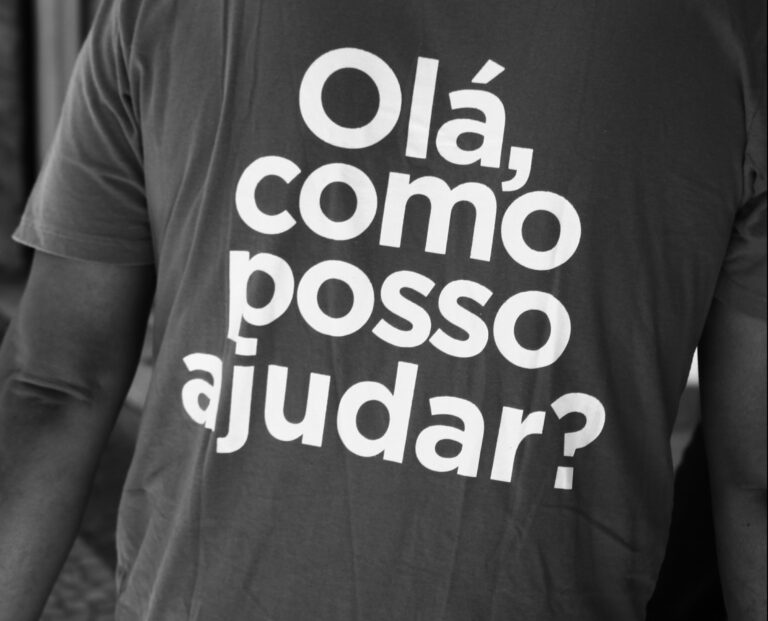 Você nunca precisou estar tão próximo